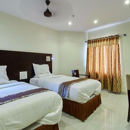 Krishna Residency Otel Vijayawāda Dış mekan fotoğraf