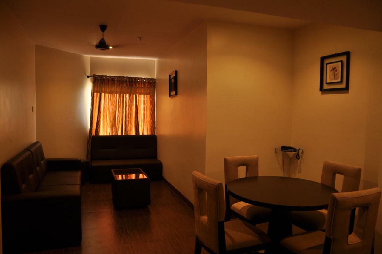 Krishna Residency Otel Vijayawāda Dış mekan fotoğraf