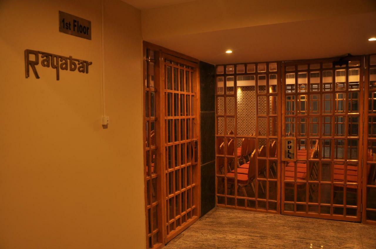 Krishna Residency Otel Vijayawāda Dış mekan fotoğraf