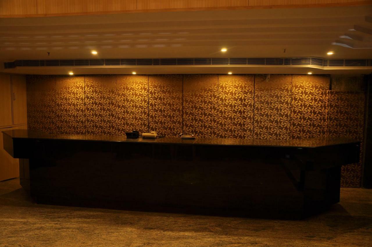 Krishna Residency Otel Vijayawāda Dış mekan fotoğraf